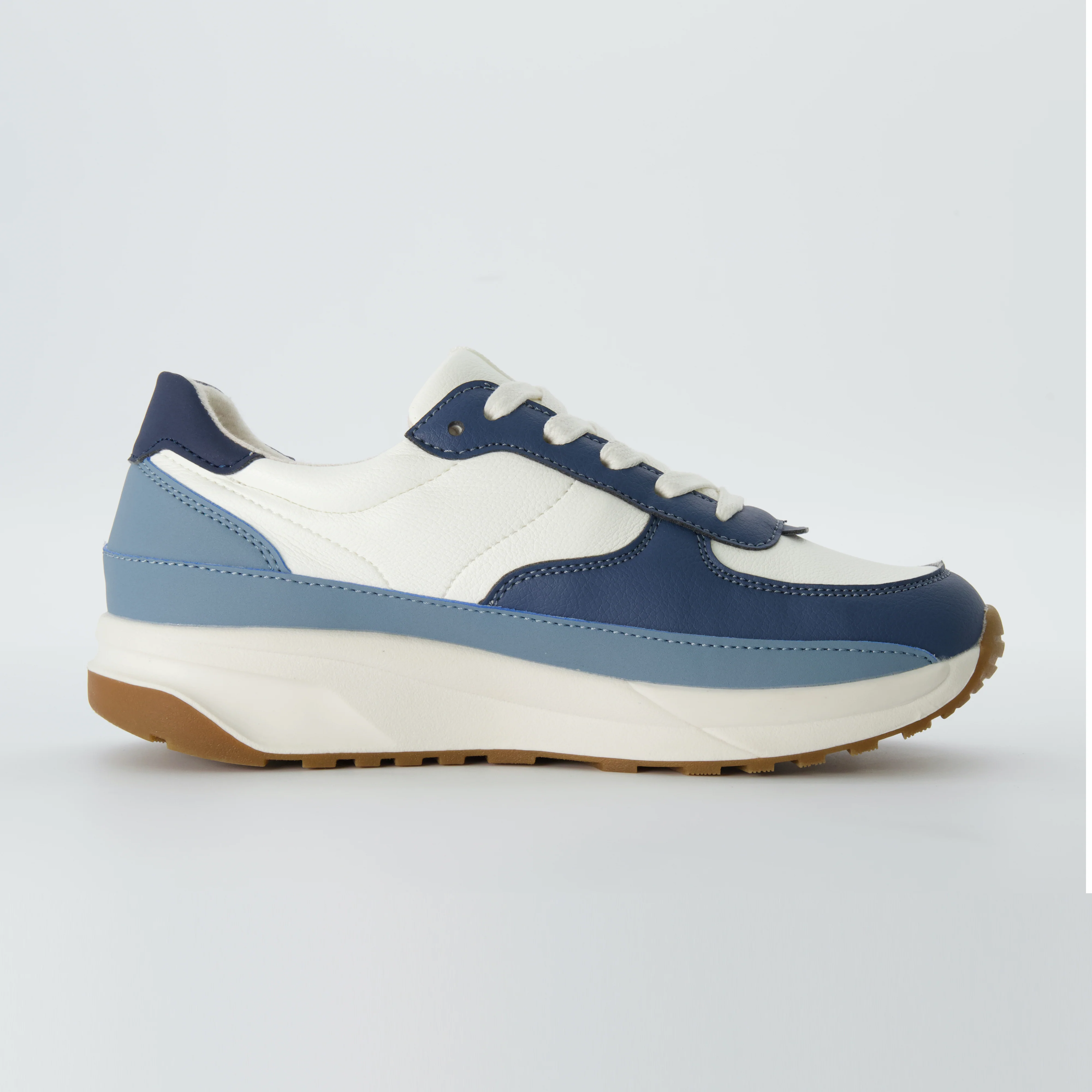 Score Lace-up Sneaker - Image 12